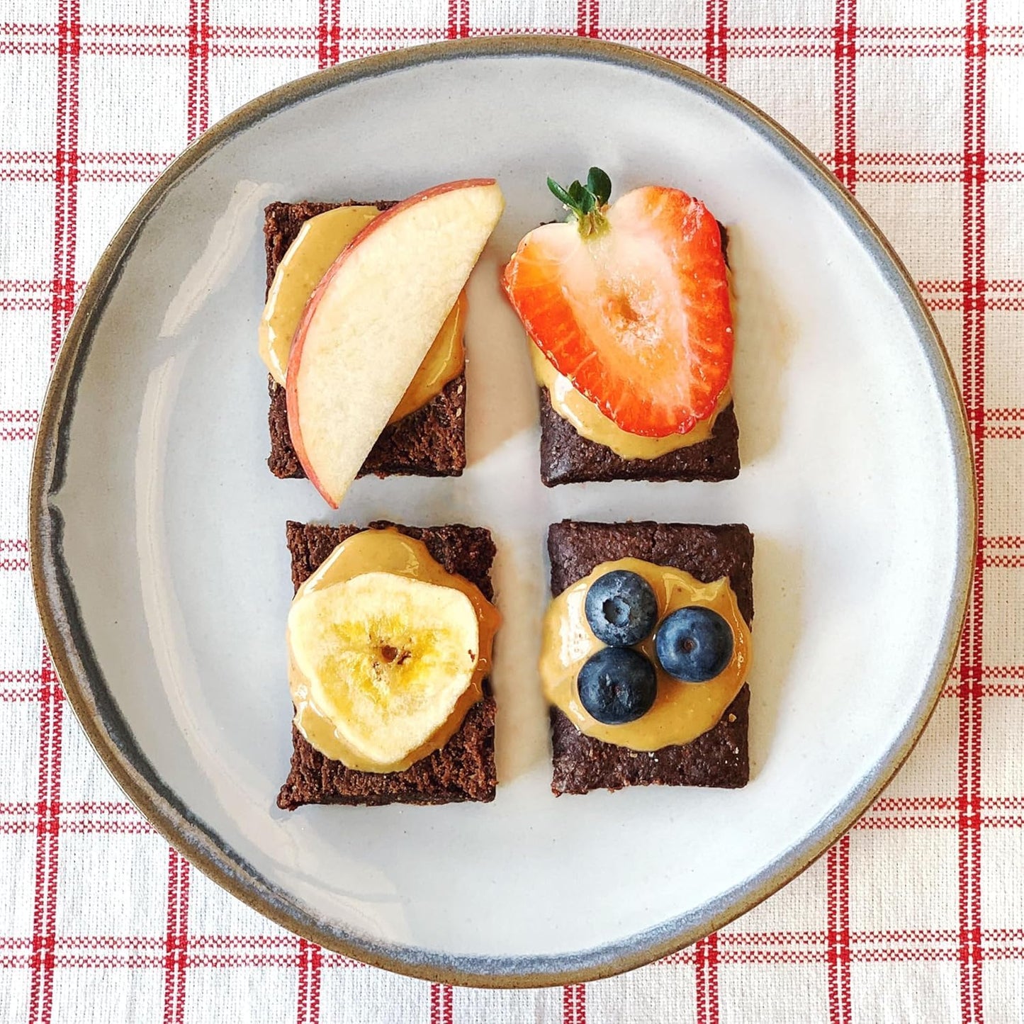 Nature's Bakery Whole Wheat Fig Bars – Kid-Approved Vegan Lunchbox Snacks, 28 Count Soft Baked Bars for School