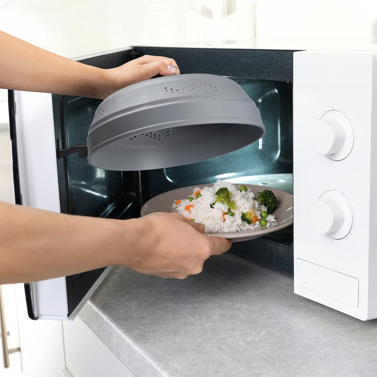 PureGuard Child-Safe Microwave Dome – 450°F Heat Tolerance with No Plastic Contact