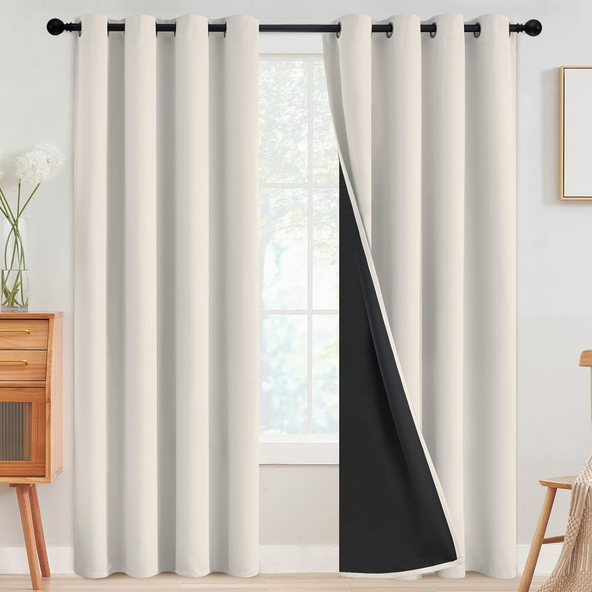 100% blackout triple-weave polyester fabric that blocks sunlight fully