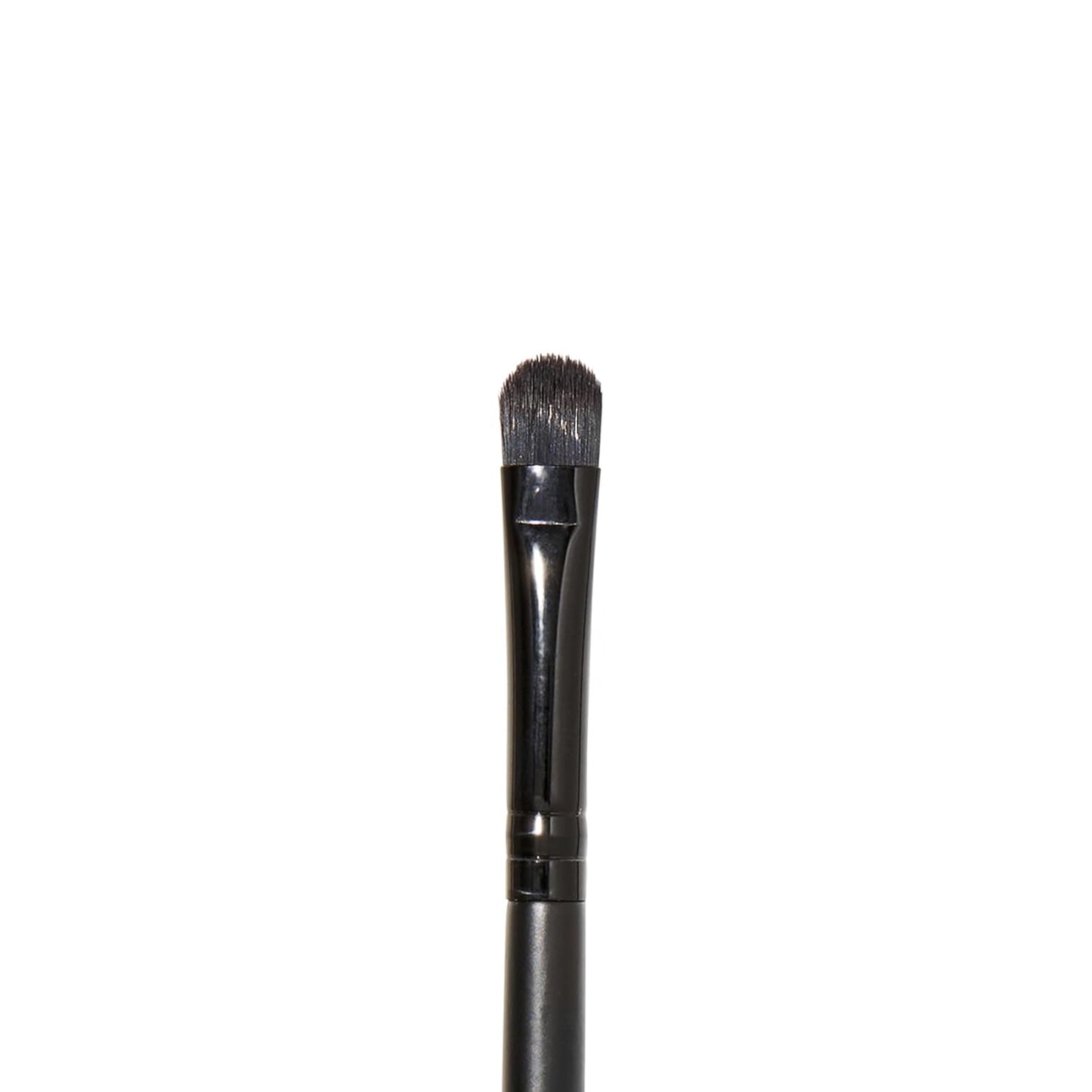 100% synthetic nylon bristles (no animal hair)