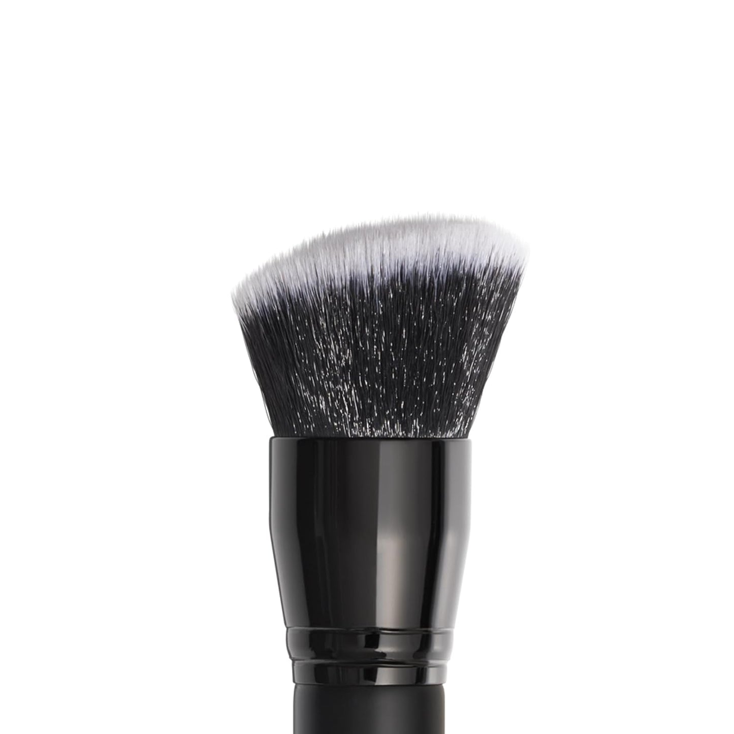 100% synthetic, vegan, and cruelty-free nylon bristles
