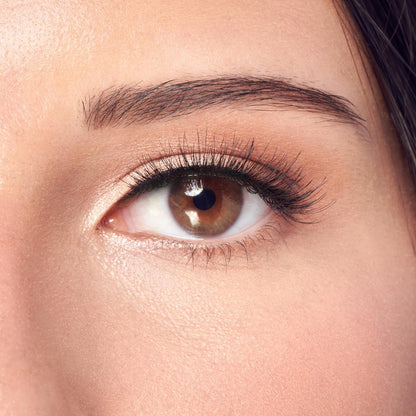 12mm length with finely flared lashes that lengthen toward outer corners