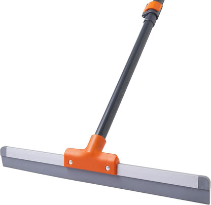 17-inch wide rubber blade paired with rust-resistant aluminum base