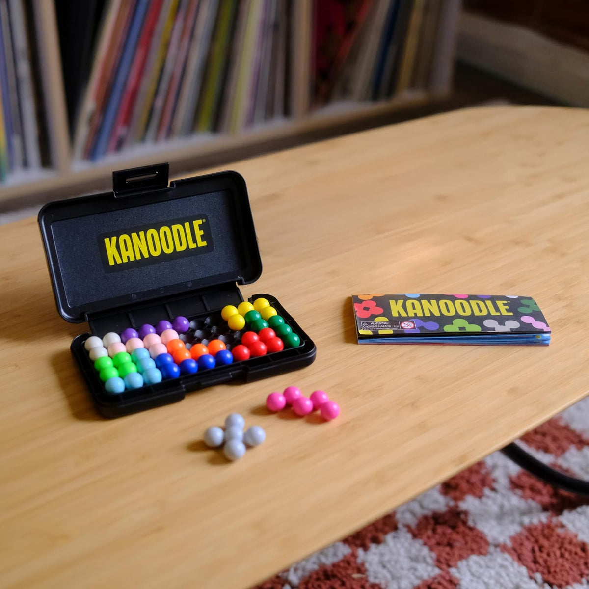 228 puzzle challenges spanning 2d flat puzzles and 3d pyramid-style builds