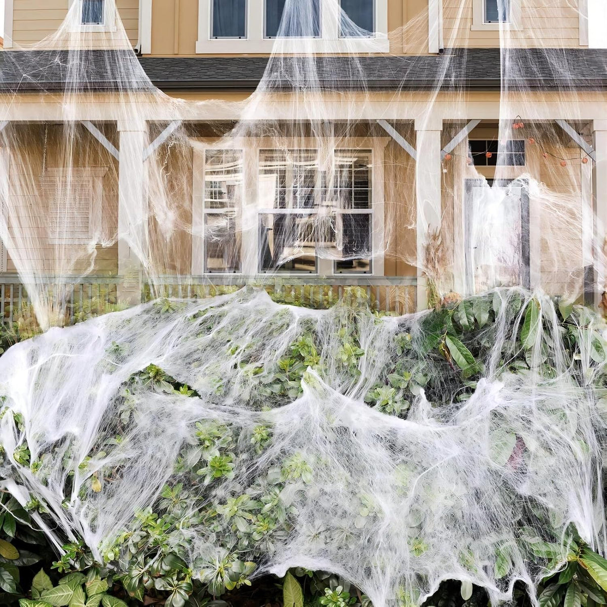 300g (10.6 oz) ultra-stretchable polyethylene web material per large pack