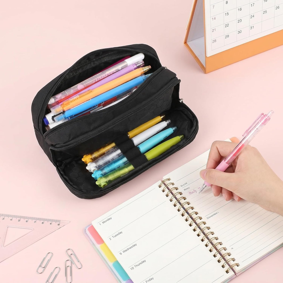 94 cubic inch internal capacity rated for up to 70 pens or markers