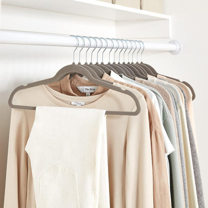 Amazon Basics Space-Saving Velvet Hangers – Bulk Closet Overhaul for Career Wardrobes, 100-Pack Fast Refresh