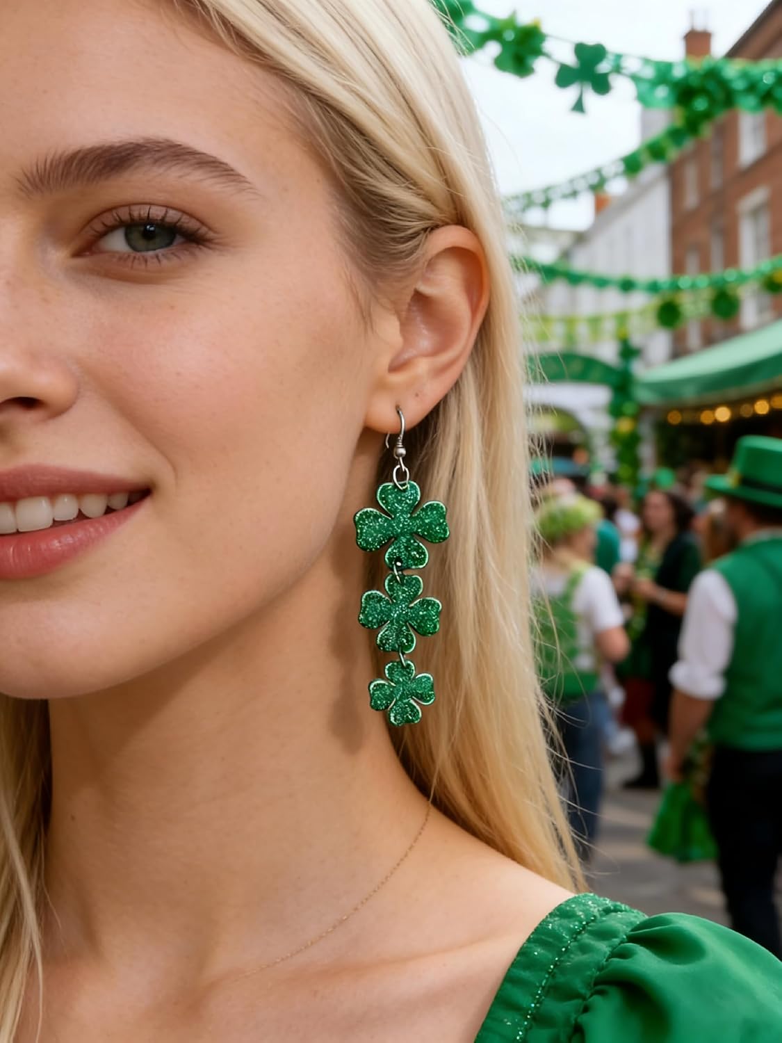Amuizka St Patricks Day Shamrock Earrings – Cute Holiday Gift for Women, Festive Irish Jewelry Present