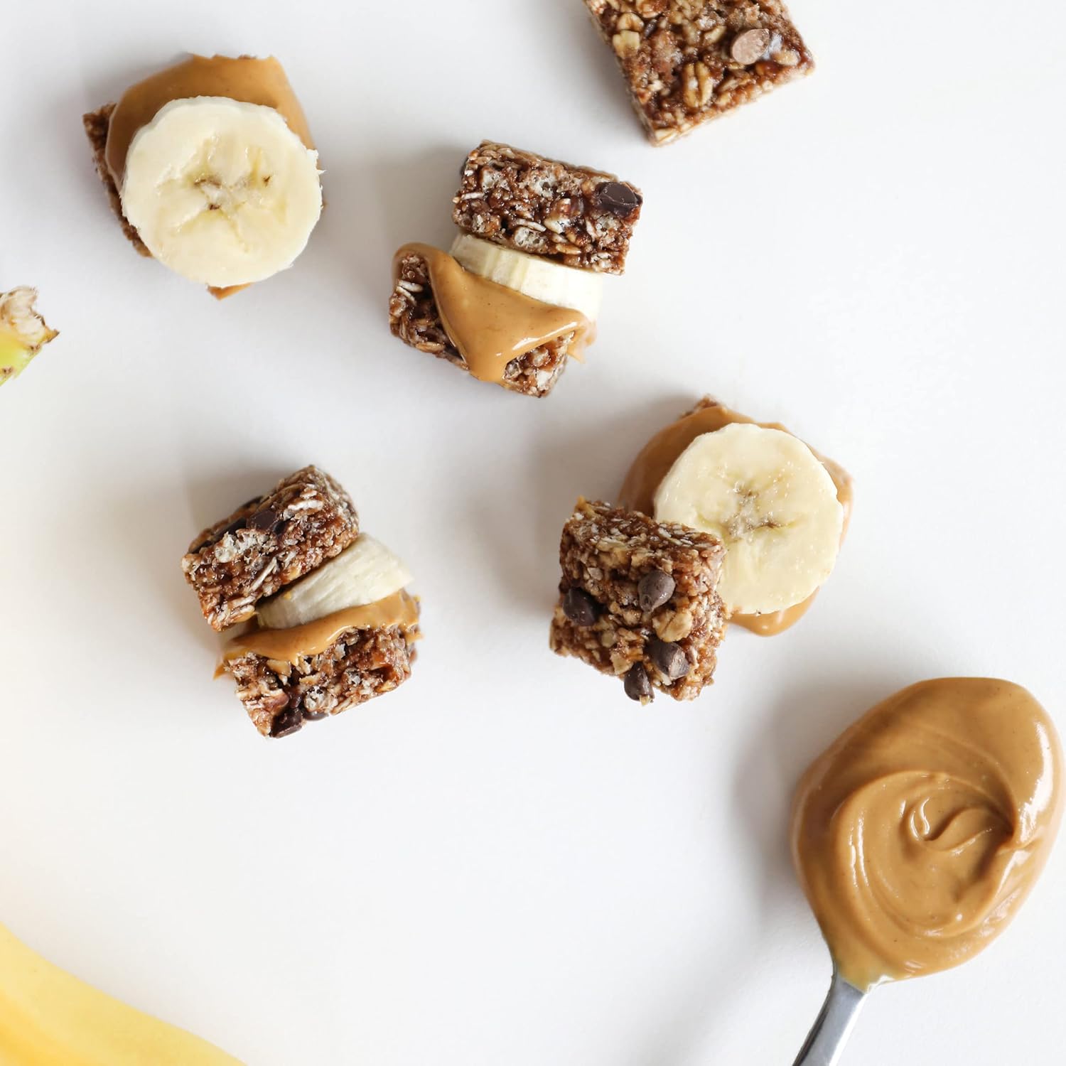 Annie's Organic Chocolate Chip Granola Bars – Clean Eating Snack for the Pantry, 12 ct