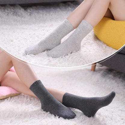 available in 8 color and style variants including solids, color blocks, and multicolored packs