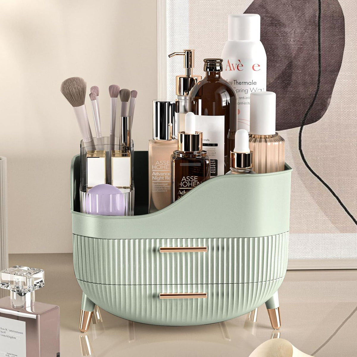 available in sage green, white, and pink color variants