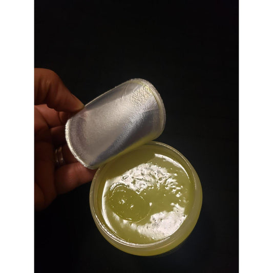 blend of essential oils plus vitamins a and e for nourishment