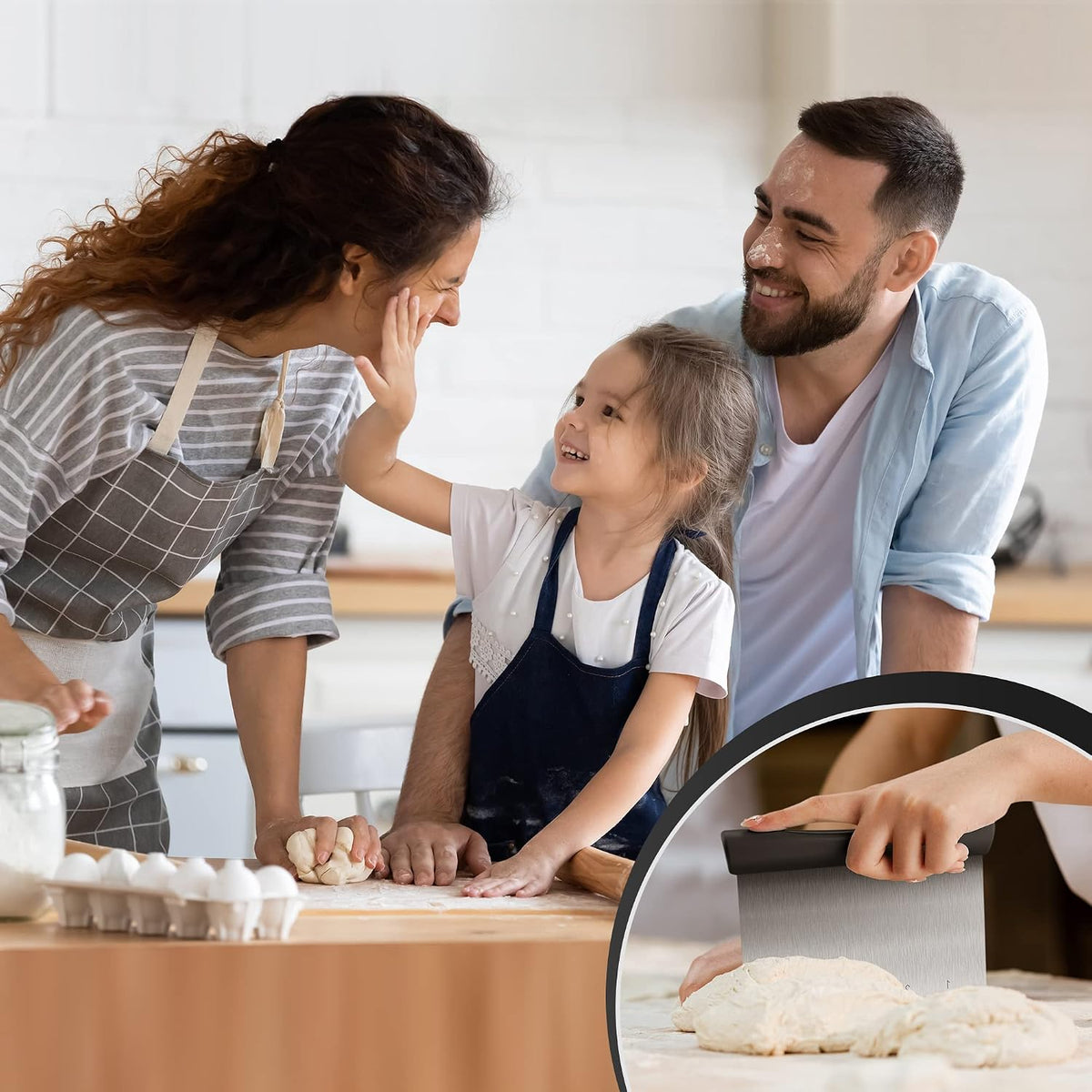 [Brand Name] Non-Slip Pastry Scraper – Secure Grip Even with Floury or Wet Hands in the Kitchen