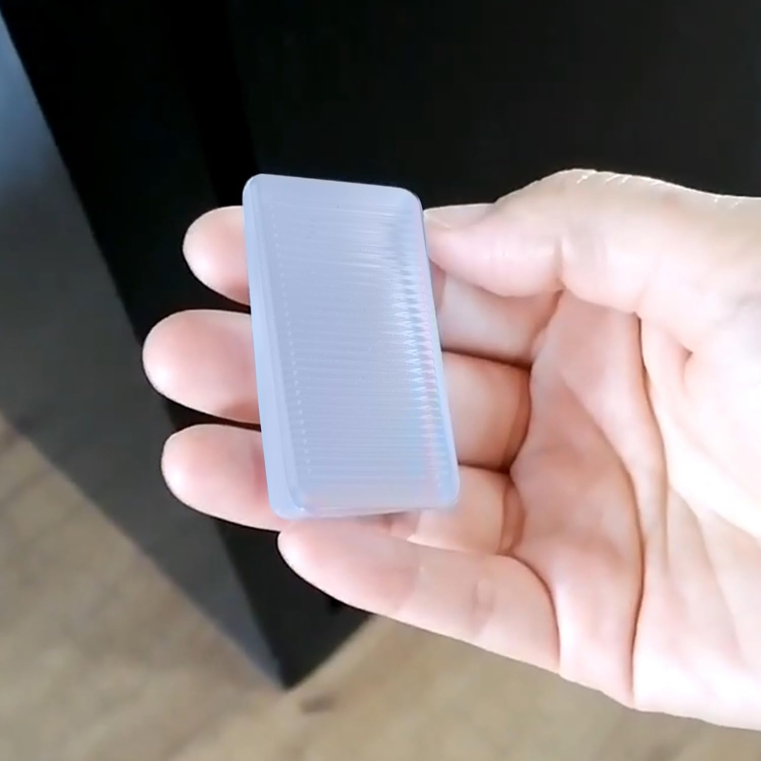 Clear Wedge Shims – Tool-Free Minimalist Solution for Level Furniture Without Visible Hardware