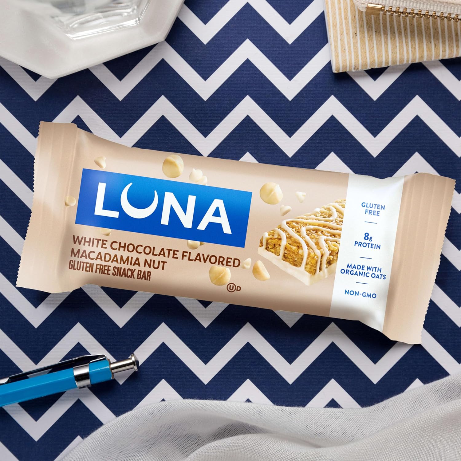 Clif Bar Luna White Chocolate Macadamia – Clean-Ingredient Snack Bar for Uncluttered Pantry and Intentional Meal Prep