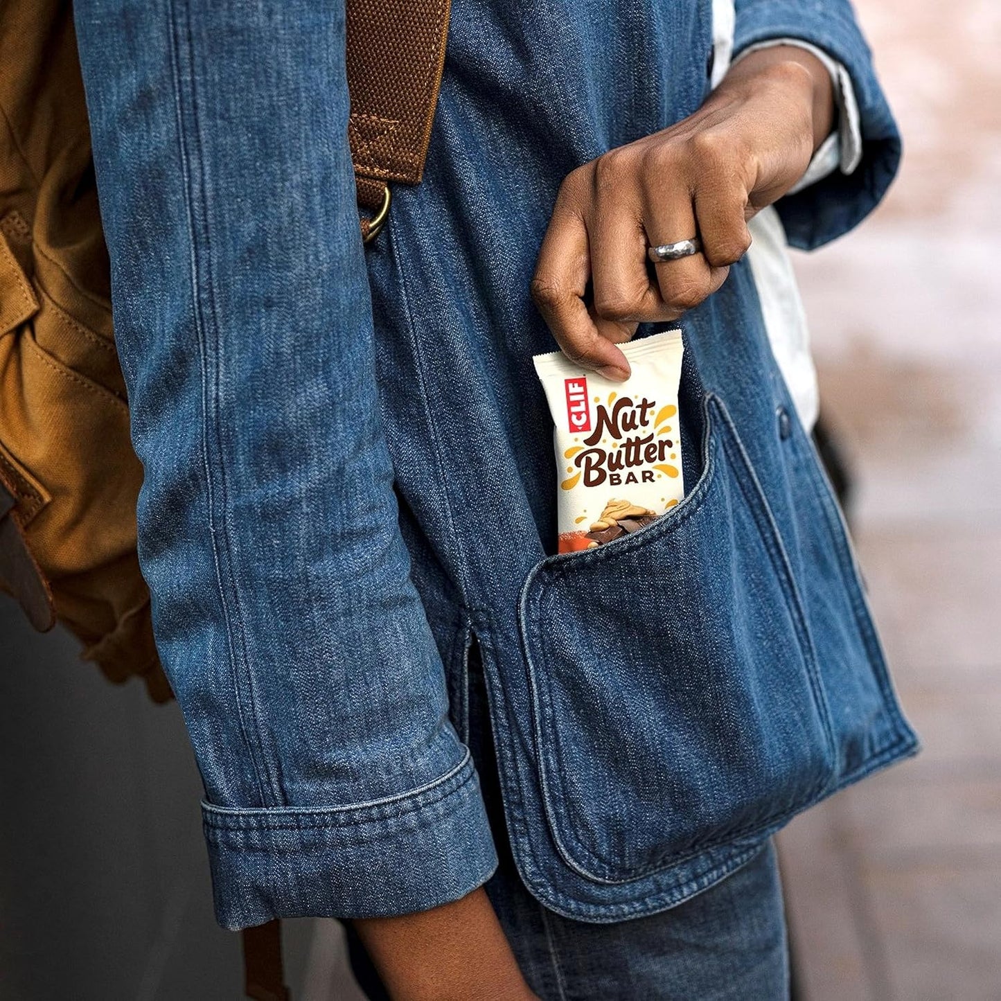 CLIF Nut Butter Bar – Mindful Snack for Yoga Studio Recovery, Chocolate Chip Peanut Butter