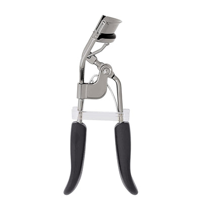 contoured curve shape designed to match the natural lash line for safe curling