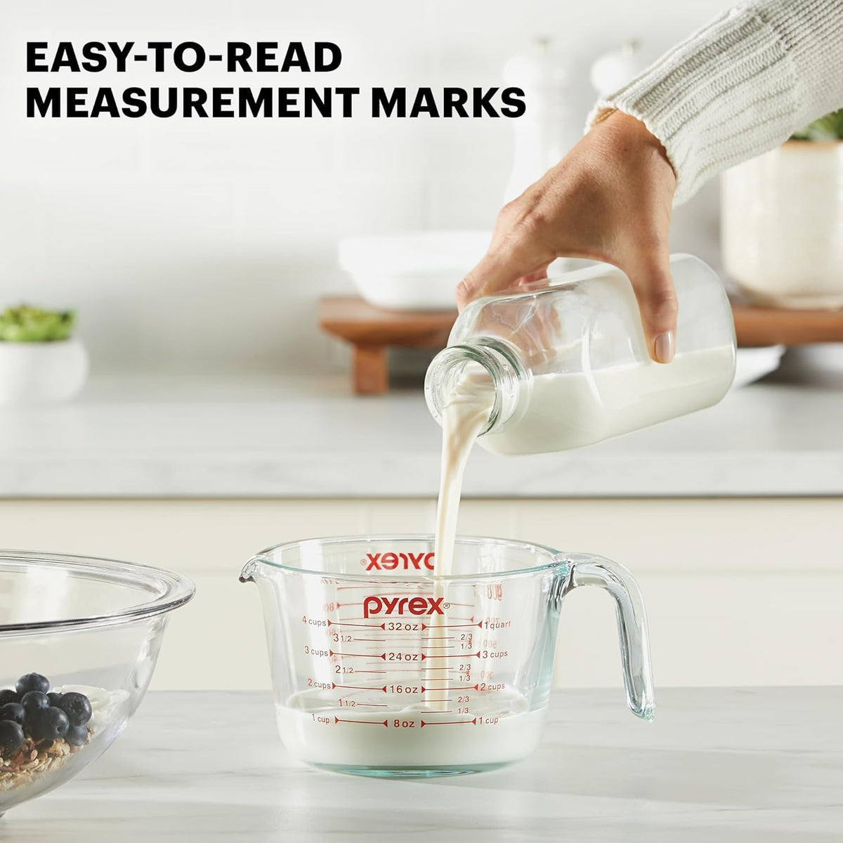 curved pouring spout designed for precise, non-mess pouring