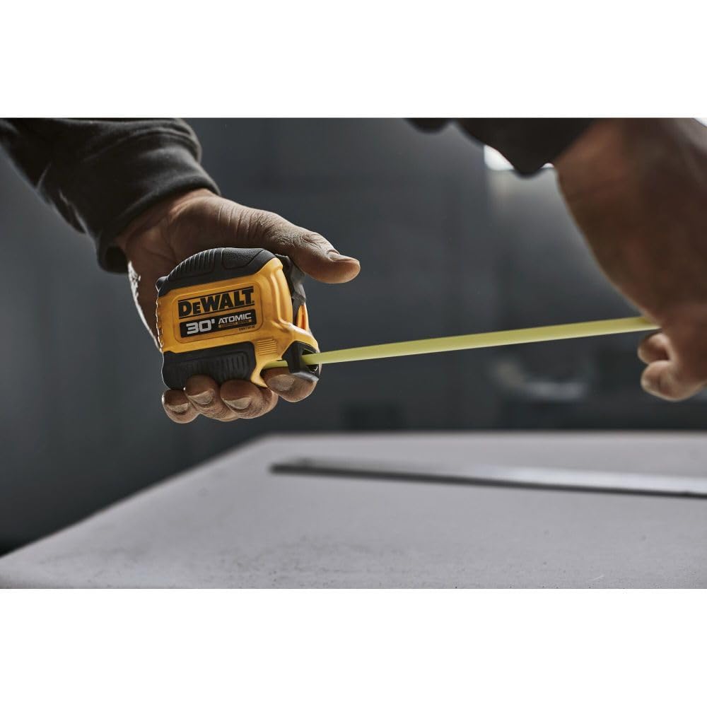 DEWALT Atomic Compact 30 ft Tape Measure – Slim Profile for Clean, Uncluttered Tool Belts