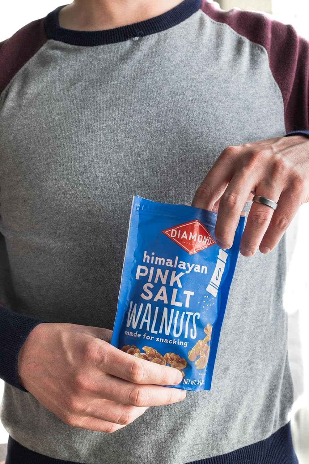 Diamond of California Himalayan Pink Salt Walnuts – Wholesome Lunchbox Snack for School and After-School