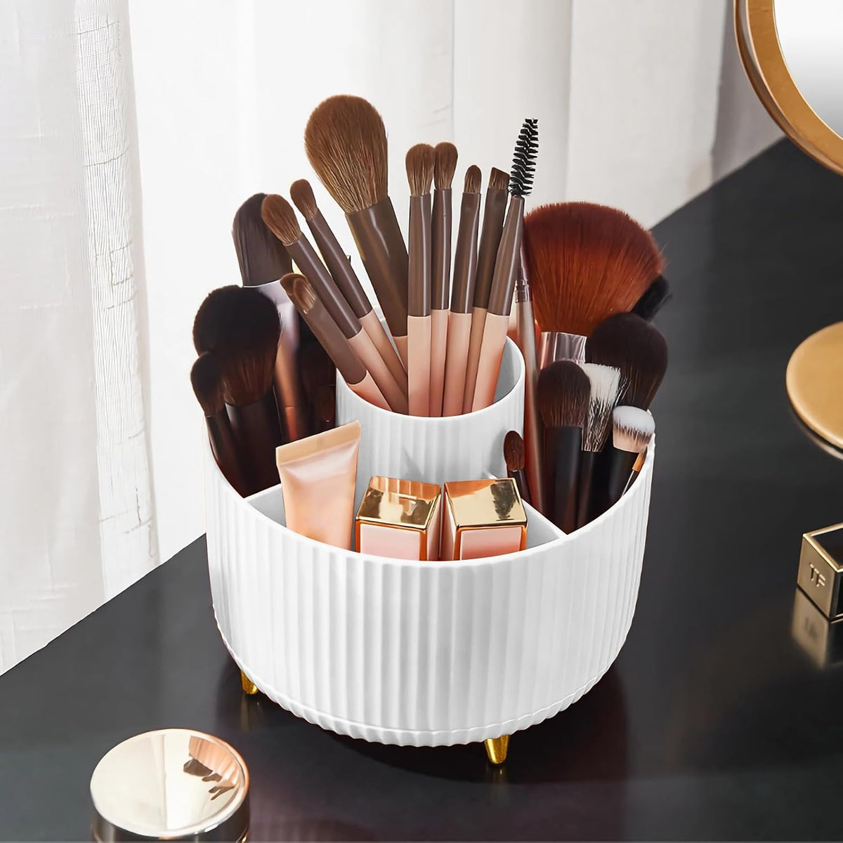 Diesisa Makeup Brush Organizer – Effortless White Vanity Storage with 360° Spin, Five Slots for Restraint-Focused Beauty Routines
