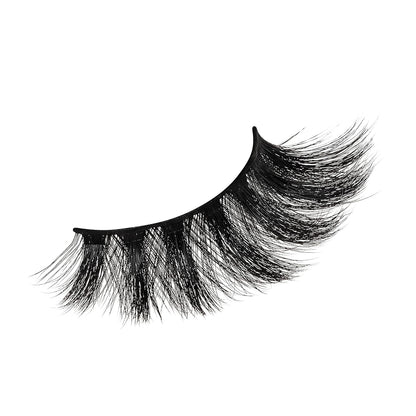 diffused matte black finish that blends with natural lashes