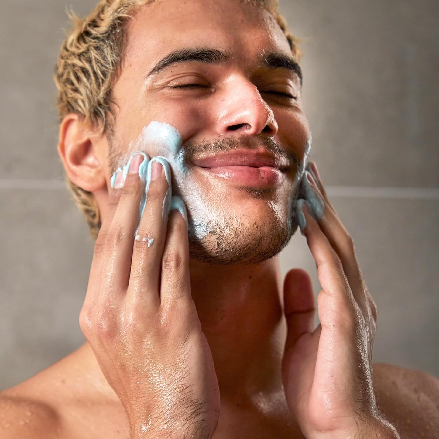 DOVE MEN + CARE Body and Face Scrub Eucalyptus — Essential Oil Exfoliating Paste for an Invigorating Sensory Shower