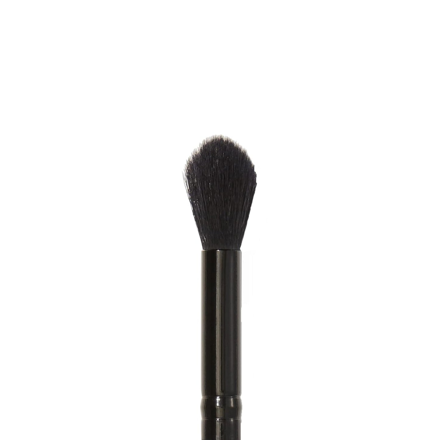 dual-purpose design for eyeshadow blending and concealer setting