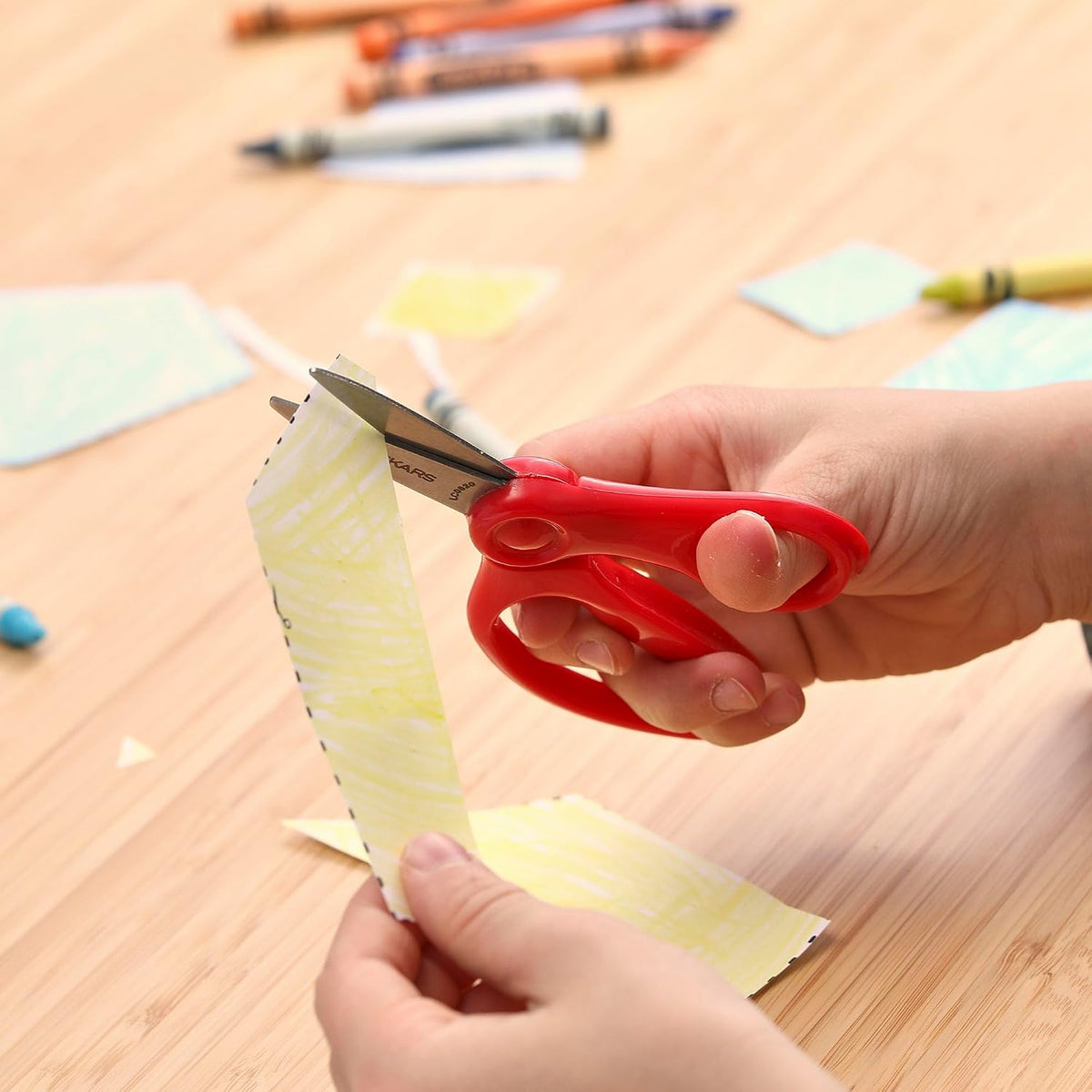 Fiskars Age 4-7 Kids Scissors with Lifetime Warranty – Confidence-Boosting Safe Cutting for Young Learners