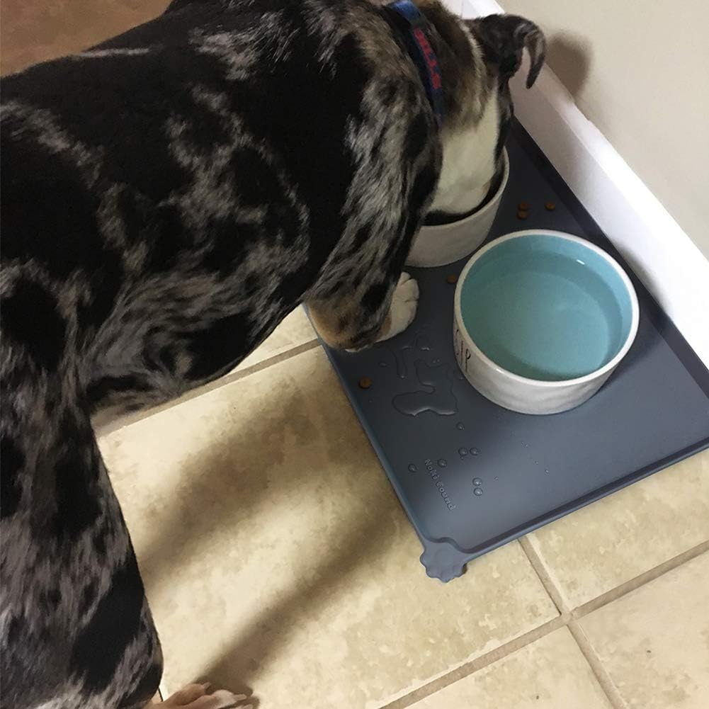 five size options ranging from 19" x 12" up to 28" x 26" to fit anything from cat bowls to large-dog feeding stations
