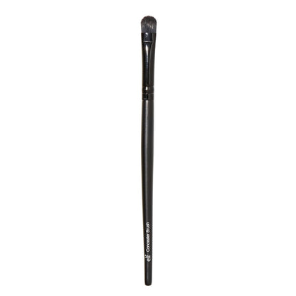 flat brush head designed for precise concealing of small imperfections