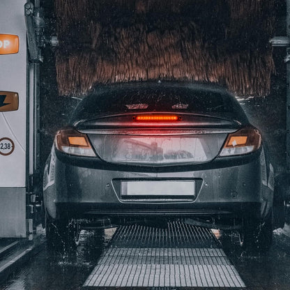 Frienda LED Trailer Tail Light Bar – Practical Gift for Truck Owners and Weekend DIYers