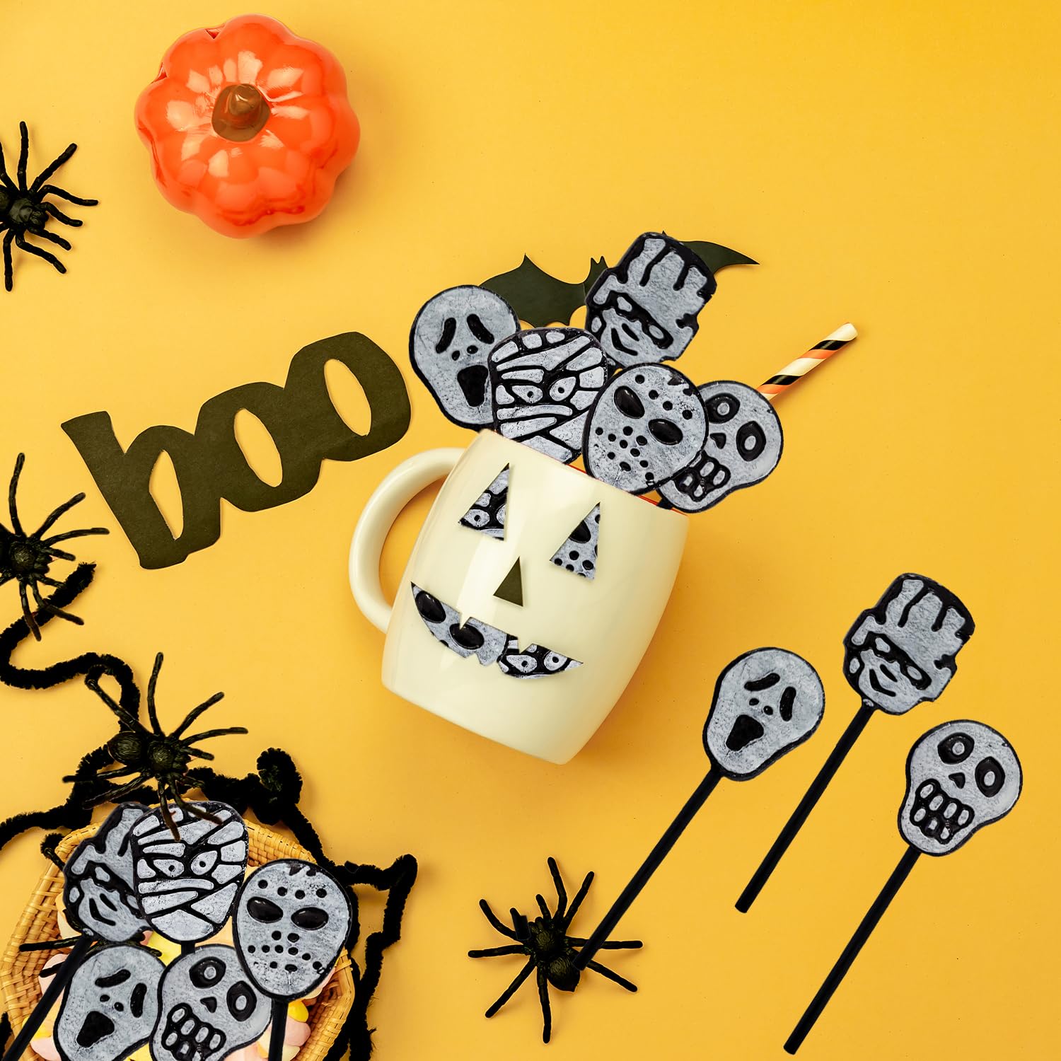 Fruidles Halloween Lollipops – Festive Seasonal Gift for Family and Friends, Skull and Ghost Designs