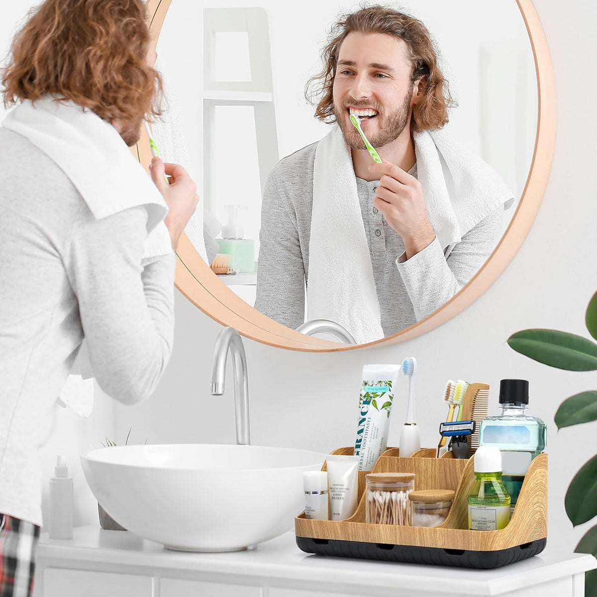 GFWARE Electric Toothbrush Stand – Freestanding Wood-Finish Bathroom Decor Piece for Half-Bath Vanity, Neutral Tones Blend Effortlessly