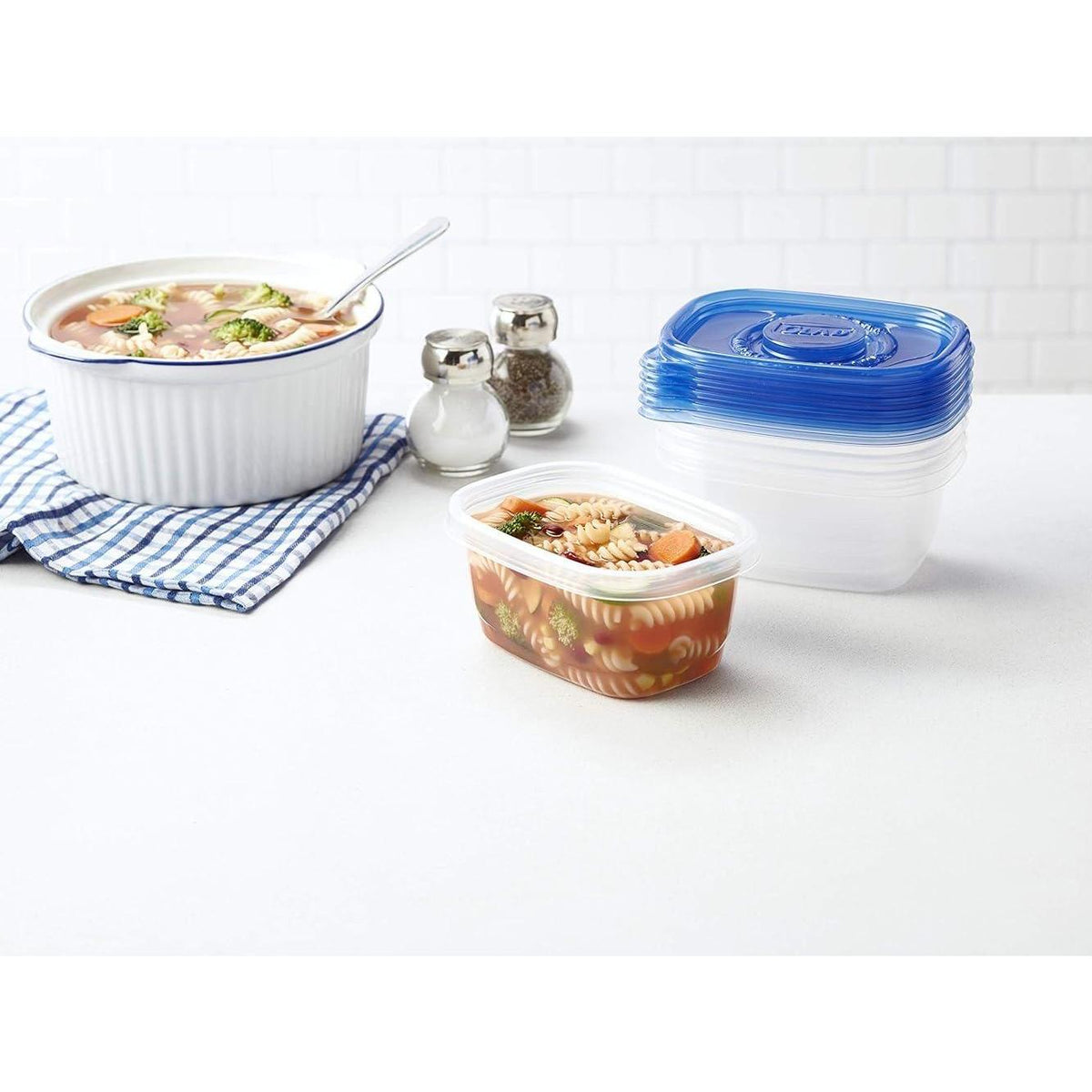 Glad To Go Salad Container with Separate Dressing Cup for Clean Eating, BPA-Free Meal Prep Box