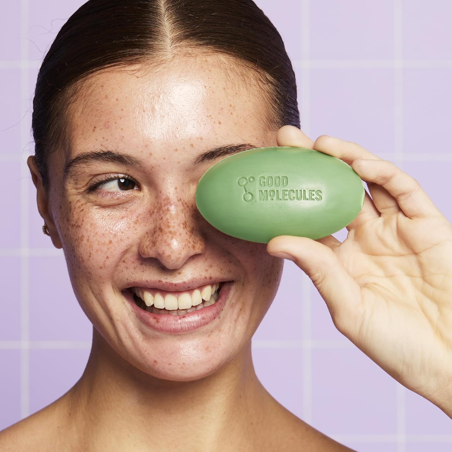 Good Molecules Brightening Bar – Thoughtful Birthday Gift for Her with Tranexamic and Kojic Acid, Vegan