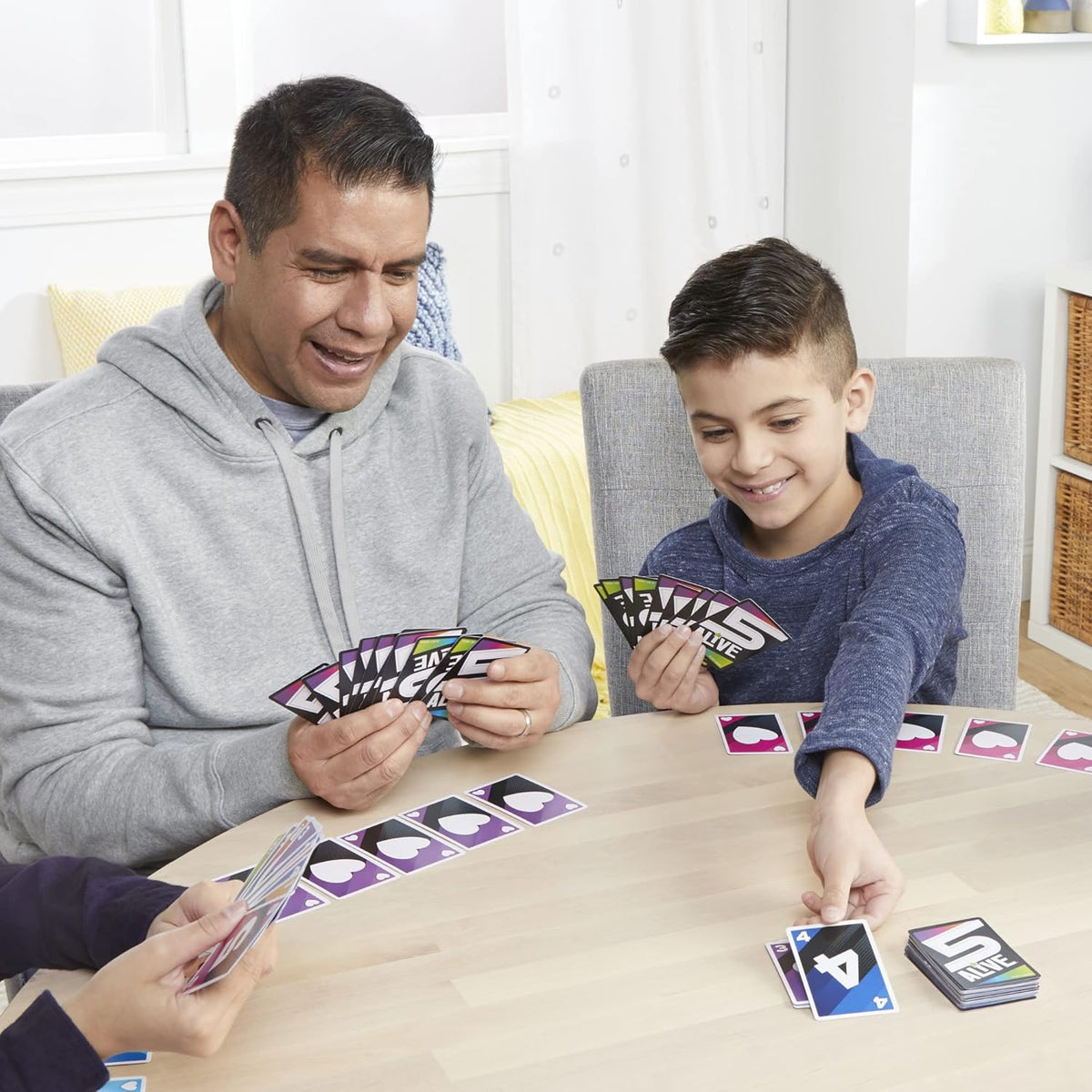 Hasbro Gaming 5 Alive Card Game, Thoughtful Gift for Grandparents and Grandkids, Easy Learn Card Game Ages 8+