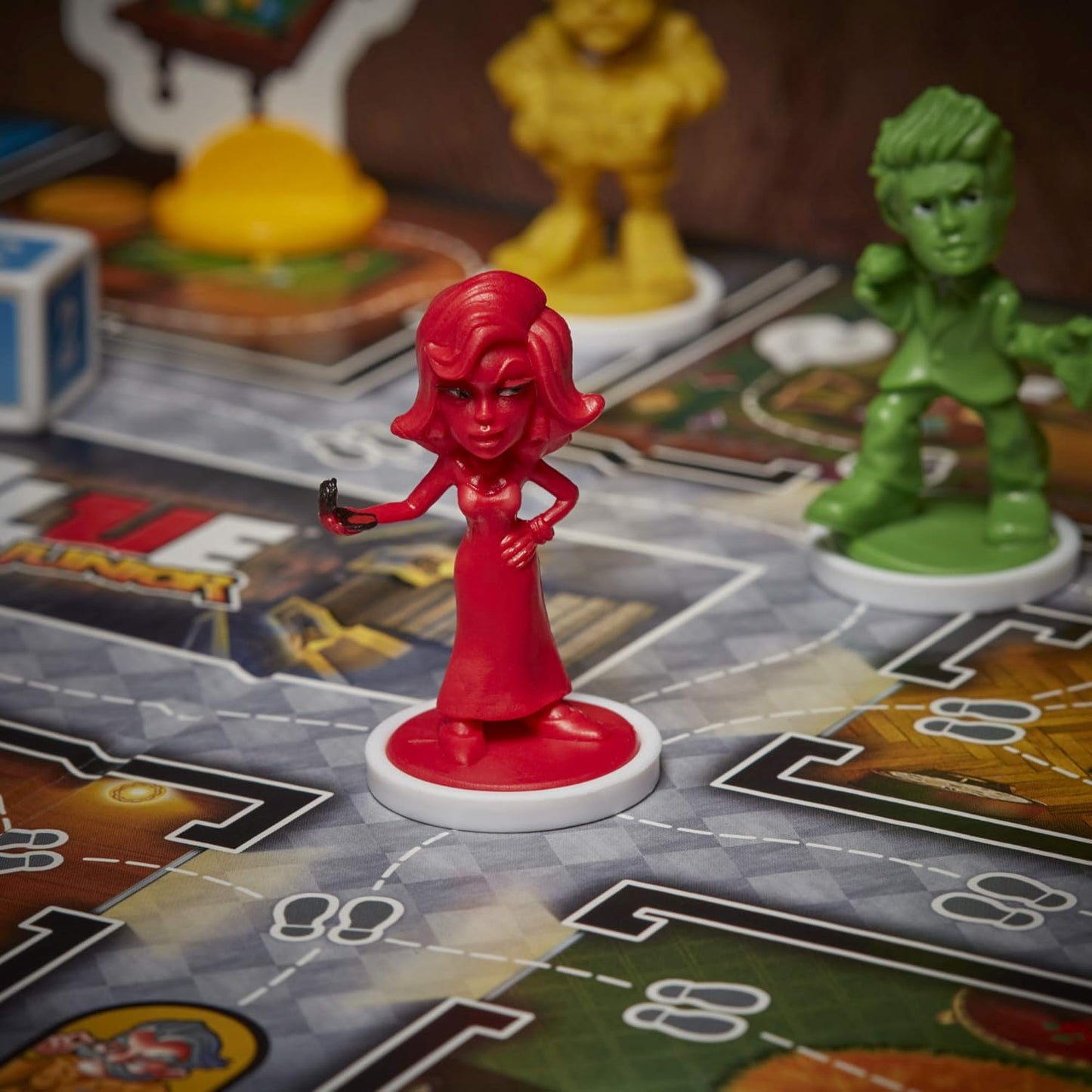 Hasbro Gaming Clue Junior Board Game – Birthday Gift for Kids Ages 5-8 Who Love Mystery Games, 2-6 Players