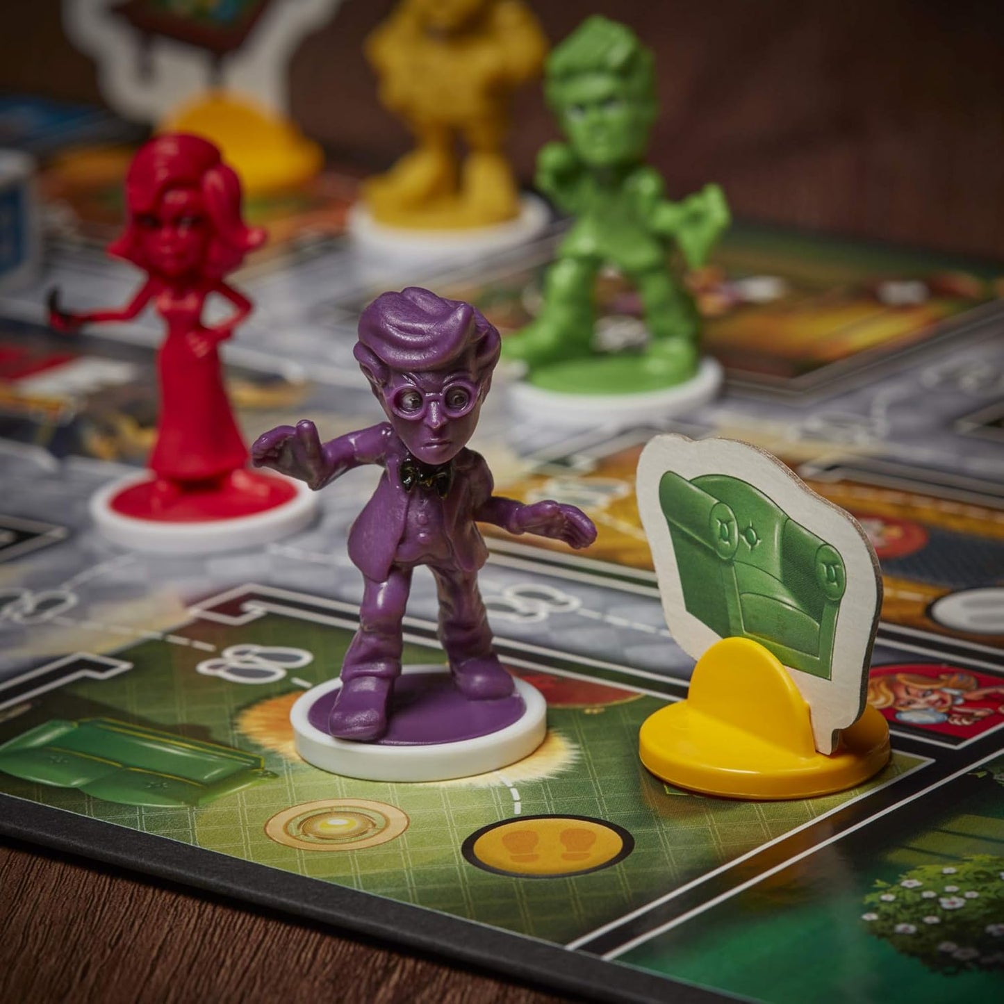 Hasbro Gaming Clue Junior Board Game – Birthday Gift for Kids Ages 5-8 Who Love Mystery Games, 2-6 Players