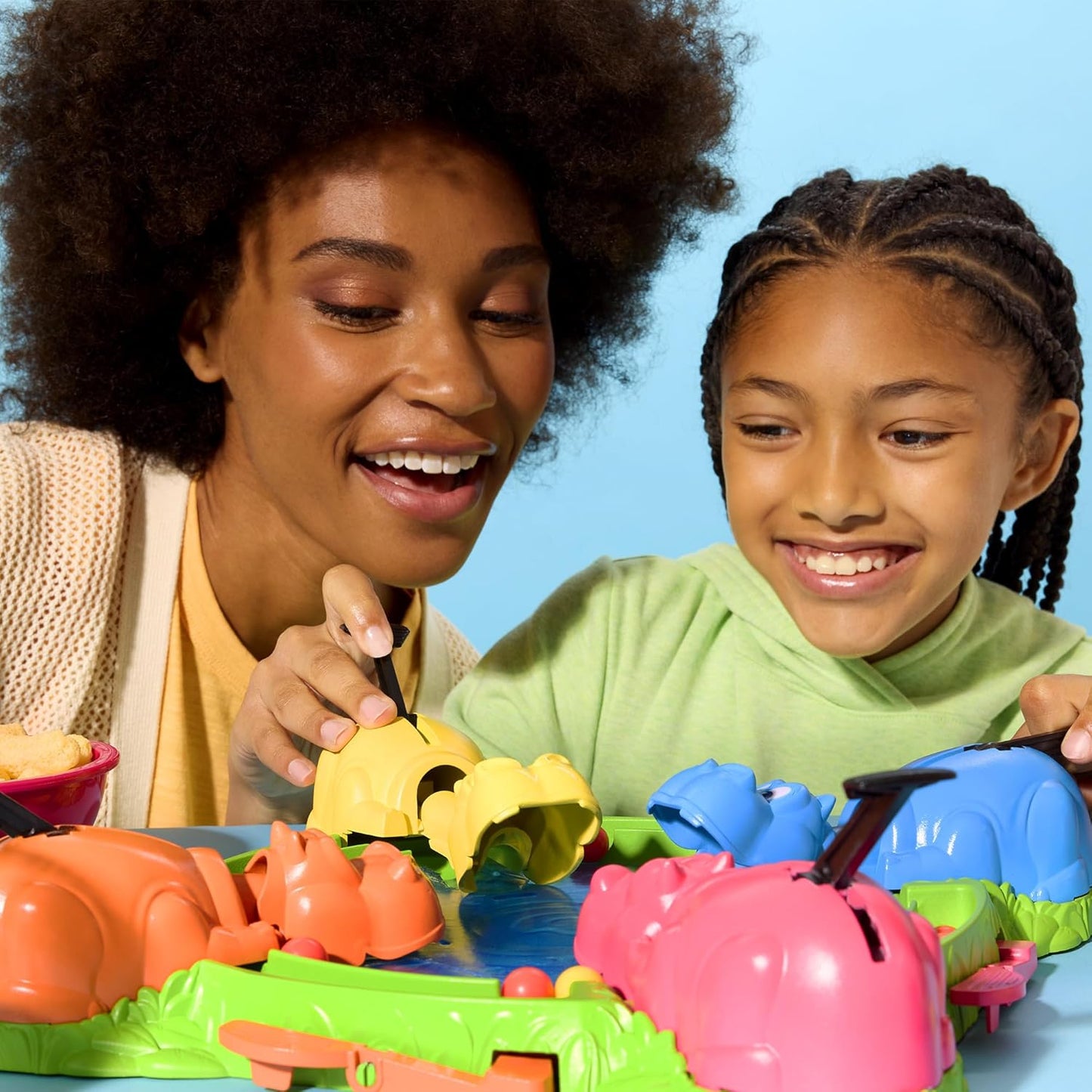 Hasbro Gaming Hungry Hungry Hippos Game – Ready-to-Give Holiday Present for Preschoolers, Includes Bonus Golden Marble and Storage Case