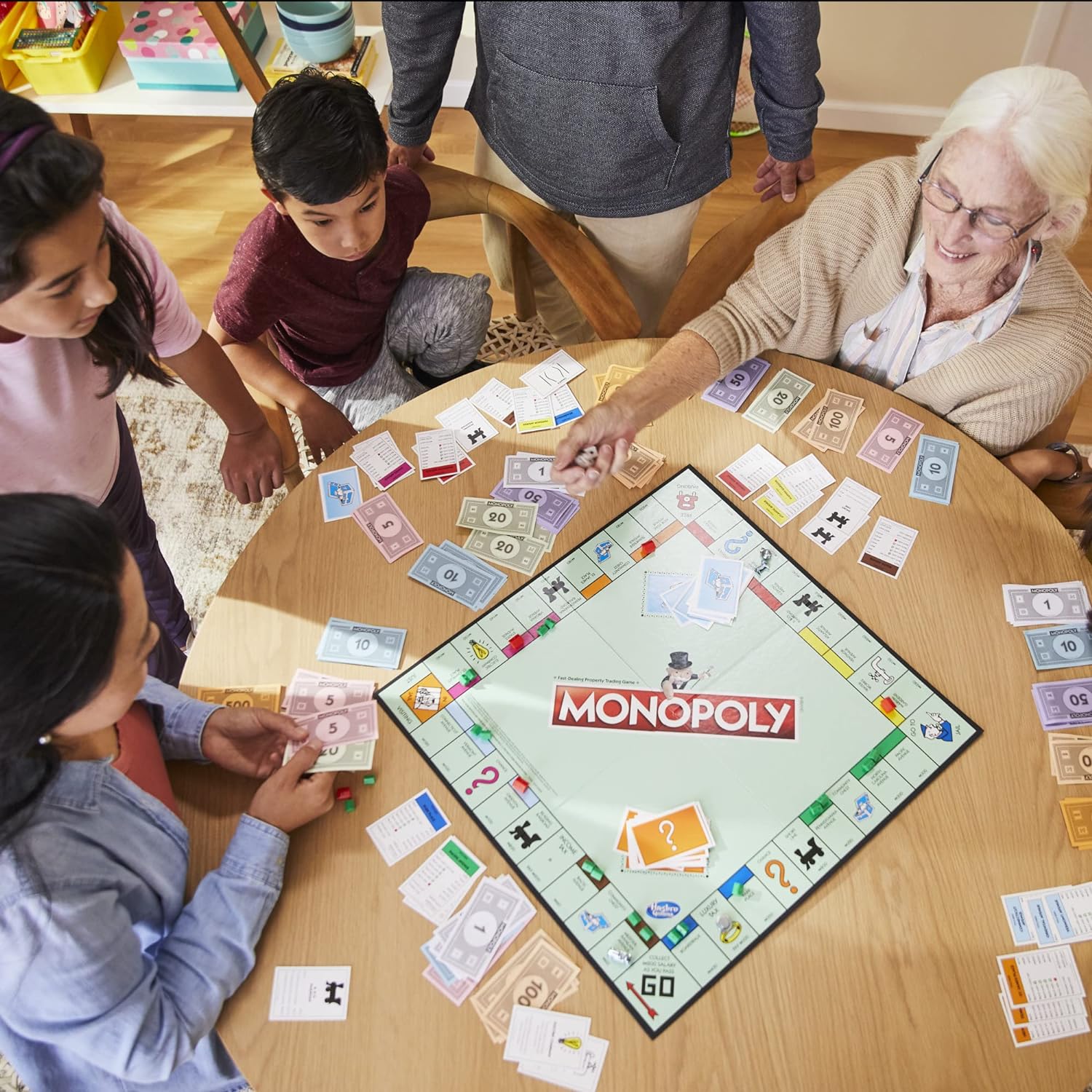 Hasbro Monopoly Family Board Game – Safe Screen-Free Entertainment for Playroom and Kids' Bedrooms, Ages 8+