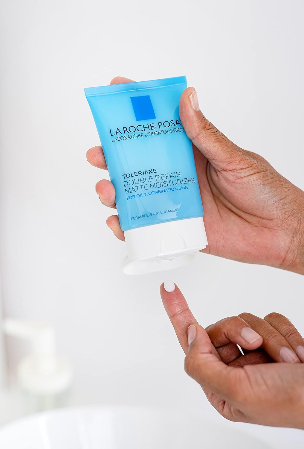 La Roche-Posay Toleriane Double Repair – Fast-Acting Oily Skin Moisturizer for Busy Morning Routines