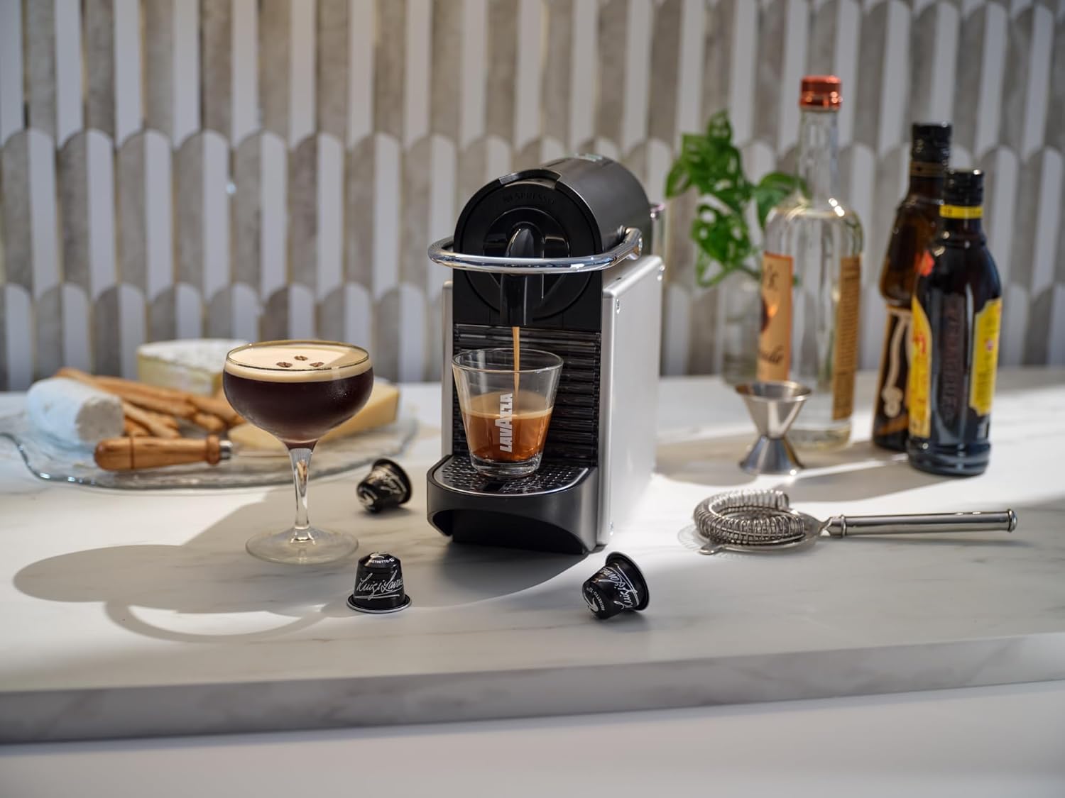 Lavazza Espresso Maestro Ristretto Capsules – Italian Espresso for Family Kitchens and Guest Service, Nespresso Original Compatible