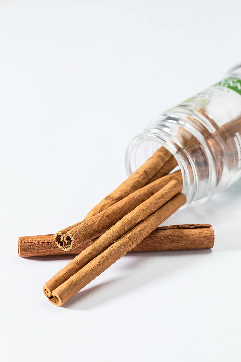 McCormick Gourmet Organic Saigon Cinnamon – Warming Spice for Cozy Morning Aromatherapy Rituals