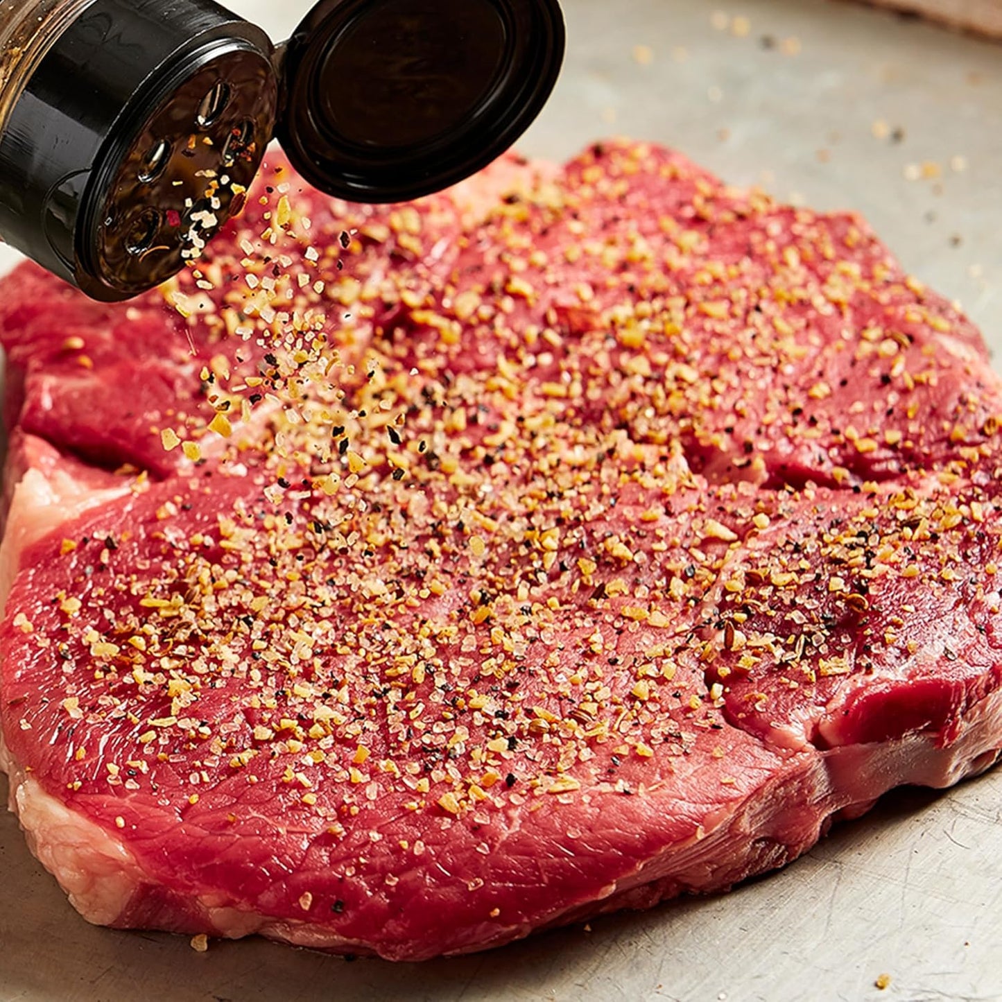 McCormick Grill Mates Montreal Steak Seasoning – Heavy-Duty Patio and Tailgate Shake for Open-Air Steak Grilling
