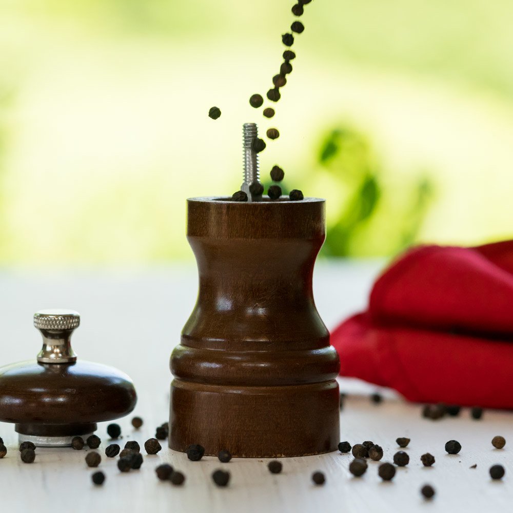 McCormick Organic Whole Black Peppercorns 13.75 oz – Clean-Ingredient Pantry Staple for Mindful Home Cooking