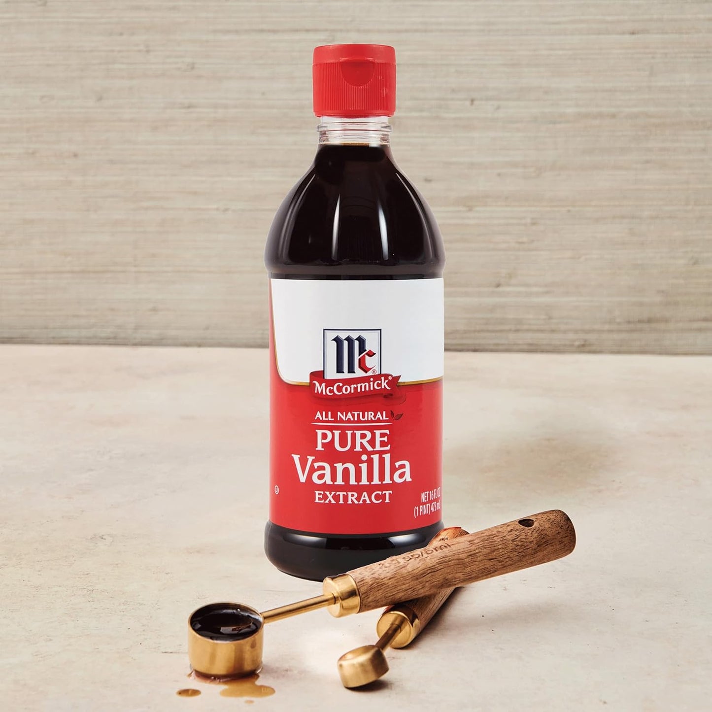 McCormick Pure Madagascar Vanilla Extract for Gifting to Bakers, Elegant Gluten Free Flavoring for Holiday and Birthday Gifts