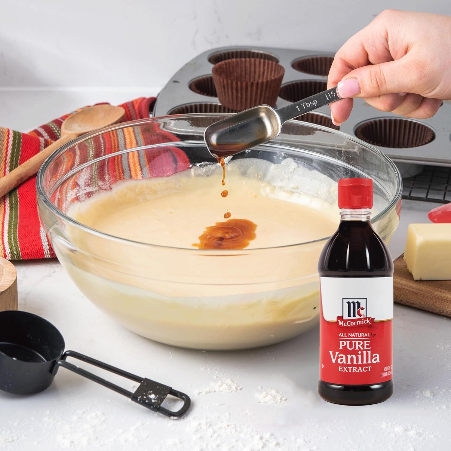 McCormick Pure Madagascar Vanilla Extract for Gifting to Bakers, Elegant Gluten Free Flavoring for Holiday and Birthday Gifts
