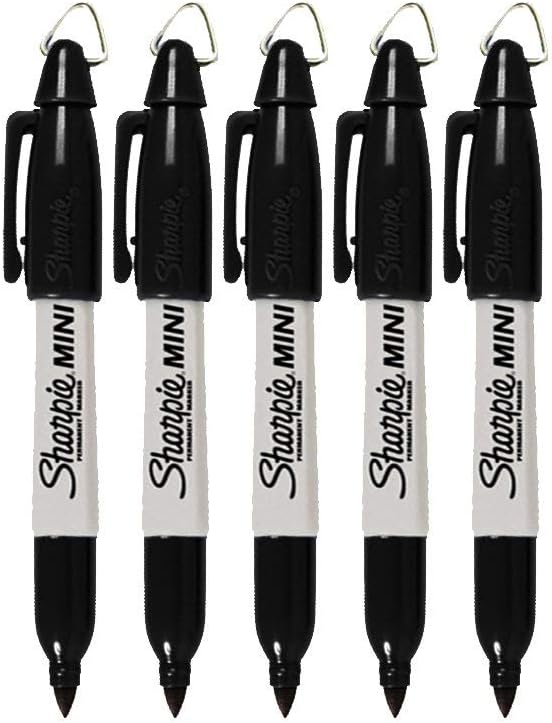 mini marker body with integrated golf-style keychain clip for portability
