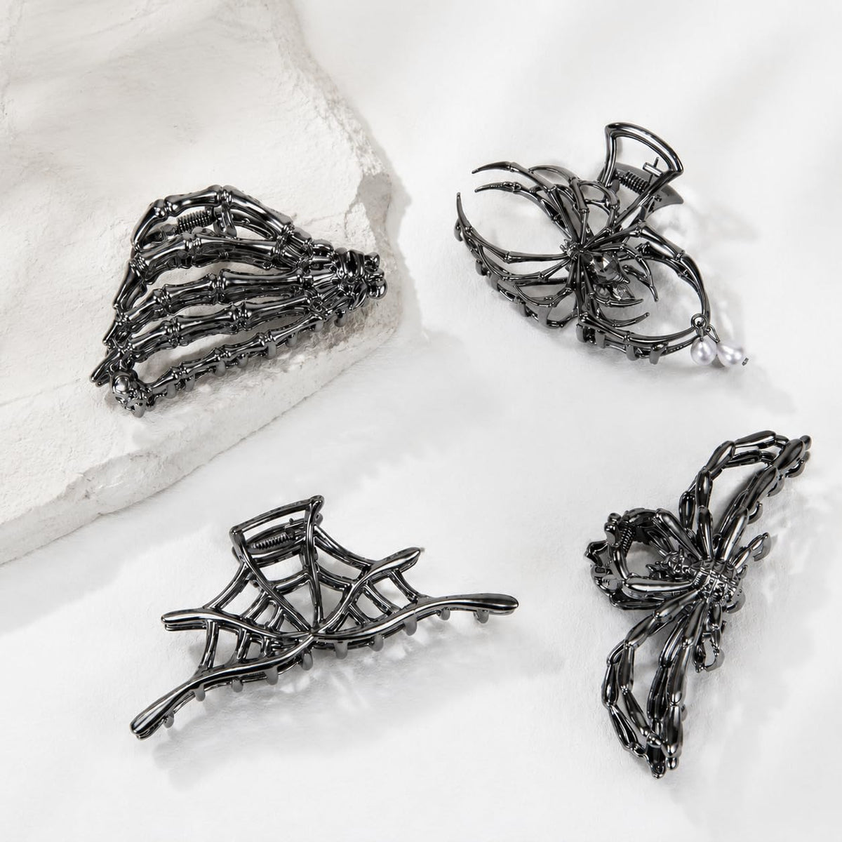 MISS LVA Spider Hair Claw Clips – Clean Black-Plated Hair Accessories for Capsule Wardrobes, Simple Halloween Style